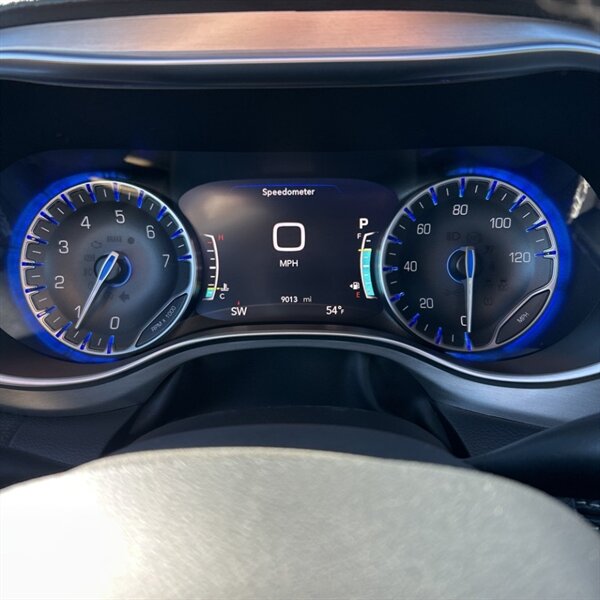 2024 Chrysler Pacifica Limited   - Photo 21 - Sherman Oaks, CA 91423