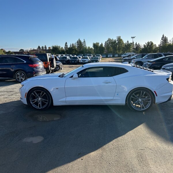 2020 Chevrolet Camaro LS   - Photo 10 - Sherman Oaks, CA 91423