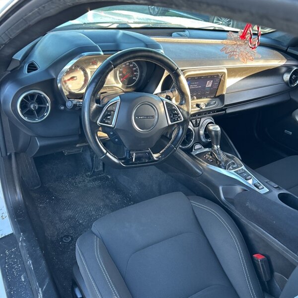 2020 Chevrolet Camaro LS   - Photo 15 - Sherman Oaks, CA 91423