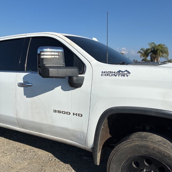 2020 Chevrolet Silverado 3500 High Country   - Photo 4 - Sherman Oaks, CA 91423