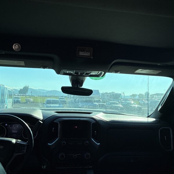 2020 Chevrolet Silverado 3500 High Country   - Photo 20 - Sherman Oaks, CA 91423