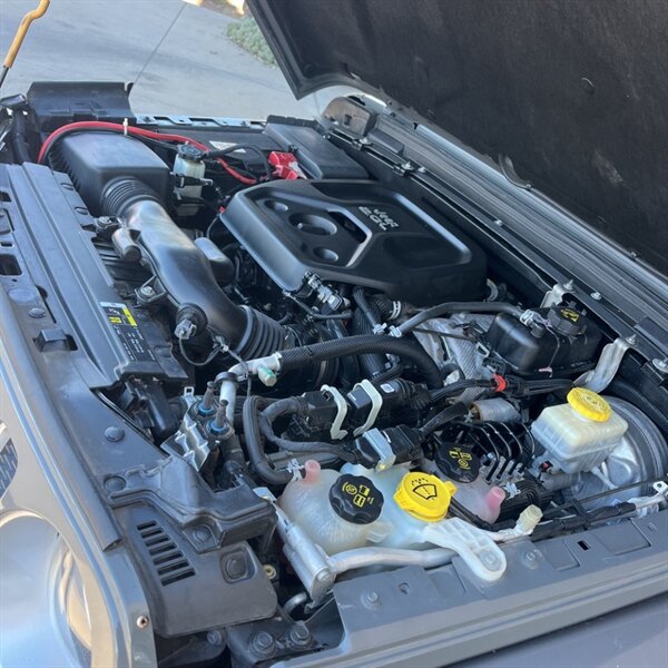 2020 Jeep Wrangler Unlimited Sahara   - Photo 14 - Sherman Oaks, CA 91423