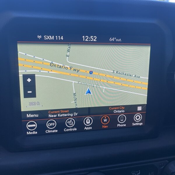 2020 Jeep Wrangler Unlimited Sahara   - Photo 24 - Sherman Oaks, CA 91423