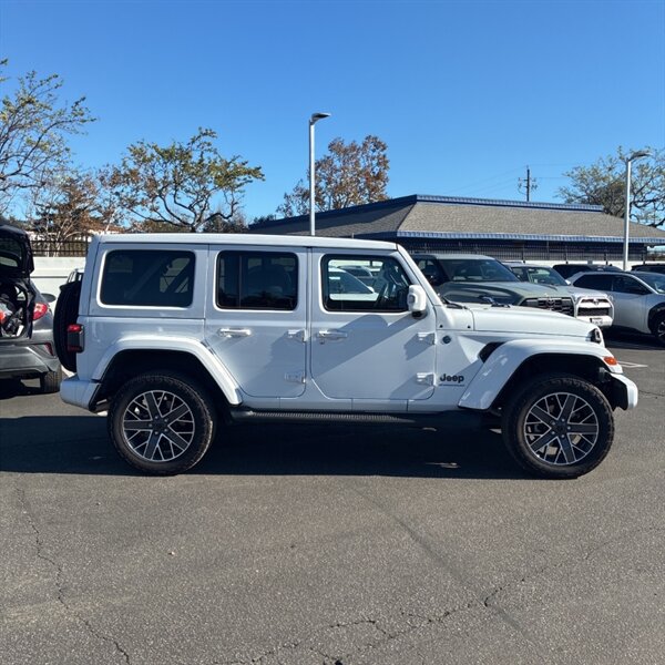 2024 Jeep Wrangler High Altitude 4xe   - Photo 11 - Sherman Oaks, CA 91423