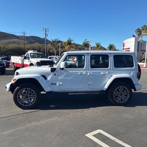 2024 Jeep Wrangler High Altitude 4xe   - Photo 10 - Sherman Oaks, CA 91423