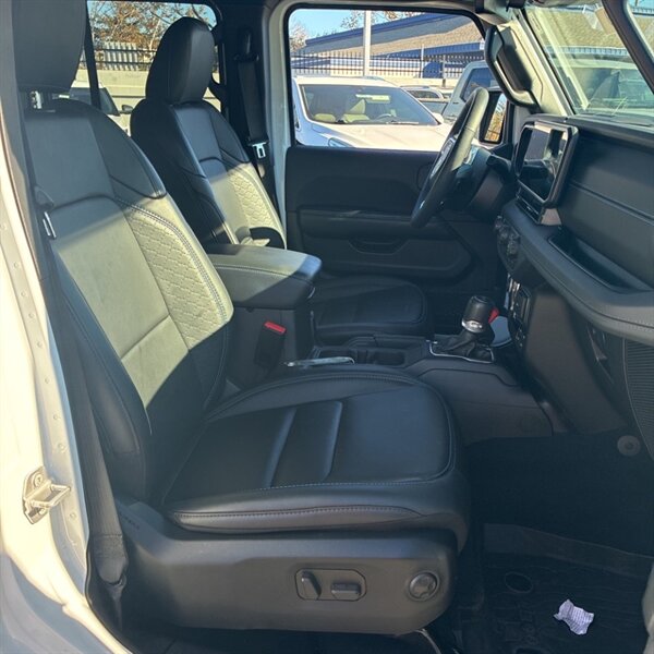 2024 Jeep Wrangler High Altitude 4xe   - Photo 18 - Sherman Oaks, CA 91423