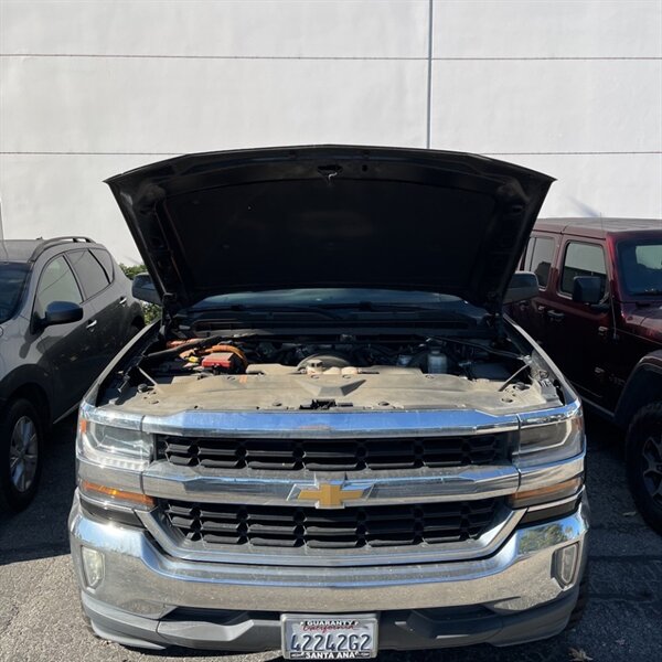 2017 Chevrolet Silverado 1500 LT   - Photo 7 - Sherman Oaks, CA 91423