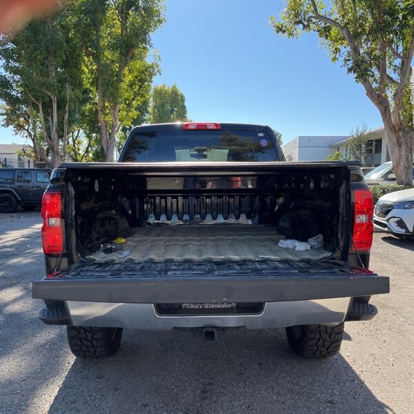 2017 Chevrolet Silverado 1500 LT   - Photo 11 - Sherman Oaks, CA 91423