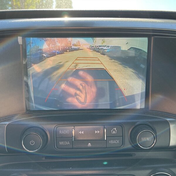 2017 Chevrolet Silverado 1500 LT   - Photo 21 - Sherman Oaks, CA 91423