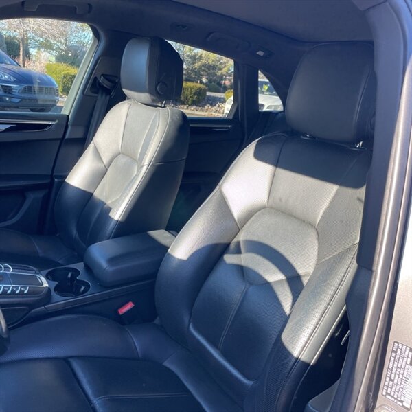 2018 Porsche Macan   - Photo 18 - Sherman Oaks, CA 91423