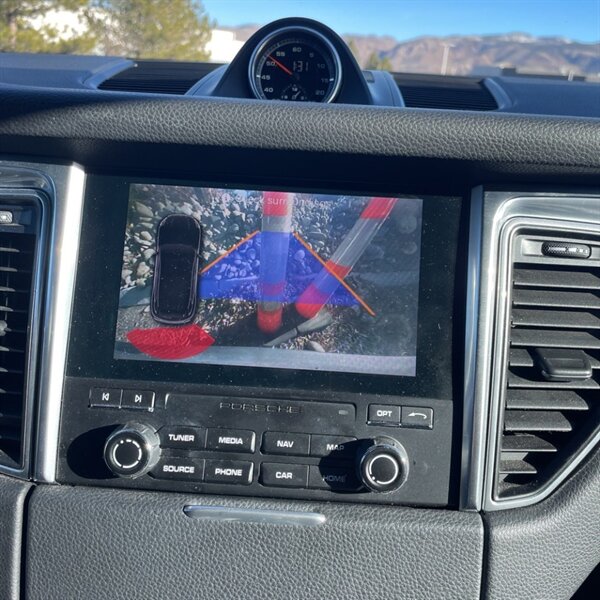 2018 Porsche Macan   - Photo 28 - Sherman Oaks, CA 91423