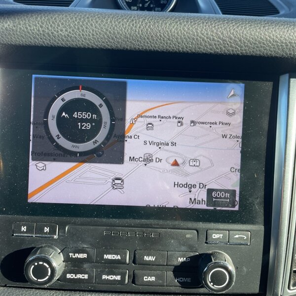 2018 Porsche Macan   - Photo 26 - Sherman Oaks, CA 91423