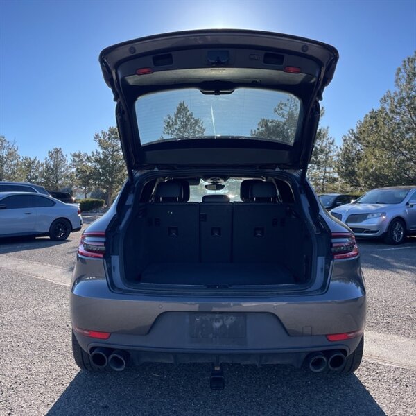 2018 Porsche Macan   - Photo 14 - Sherman Oaks, CA 91423