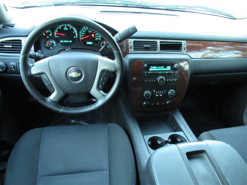 2013 Chevrolet Avalanche LS Black Diamond   - Photo 29 - Sherman Oaks, CA 91423