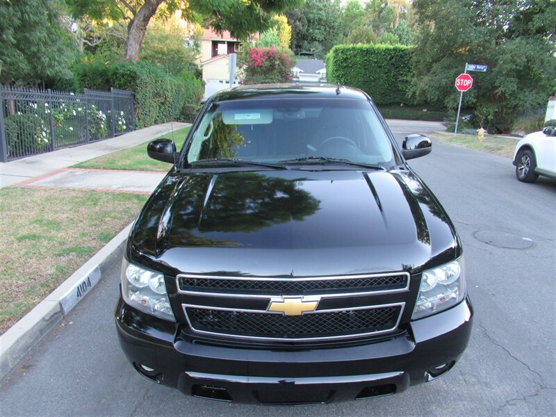 2013 Chevrolet Avalanche LS Black Diamond   - Photo 16 - Sherman Oaks, CA 91423
