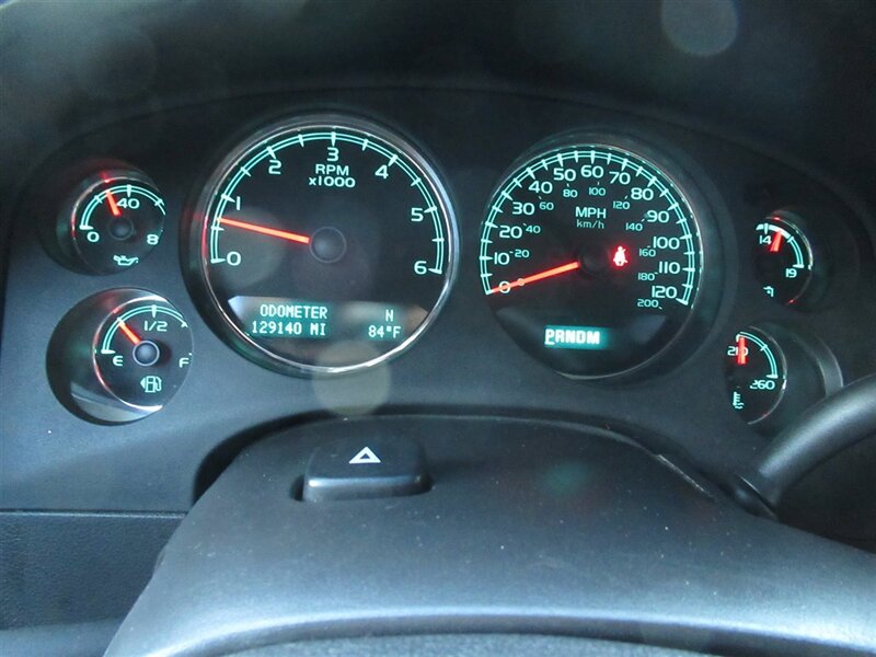 2013 Chevrolet Avalanche LS Black Diamond   - Photo 22 - Sherman Oaks, CA 91423