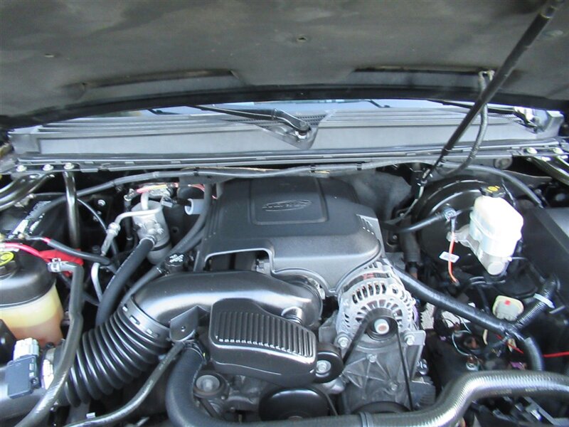 2013 Chevrolet Avalanche LS Black Diamond   - Photo 40 - Sherman Oaks, CA 91423