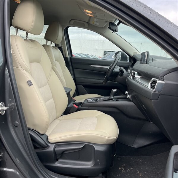 2023 Mazda CX-5 2.5 S Select   - Photo 16 - Sherman Oaks, CA 91423