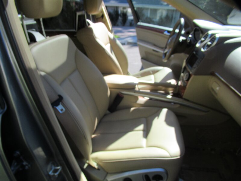 2011 Mercedes-Benz GL 450 4MATIC   - Photo 38 - Sherman Oaks, CA 91423