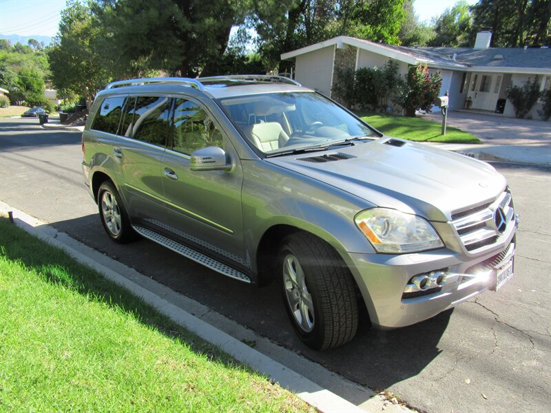 2011 Mercedes-Benz GL 450 4MATIC   - Photo 9 - Sherman Oaks, CA 91423