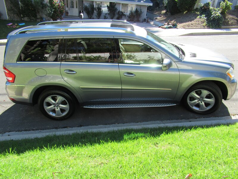 2011 Mercedes-Benz GL 450 4MATIC   - Photo 8 - Sherman Oaks, CA 91423