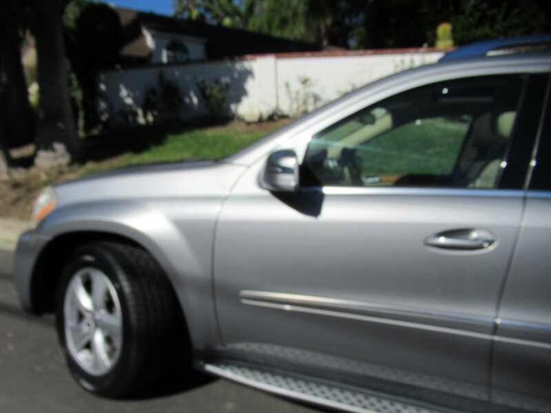 2011 Mercedes-Benz GL 450 4MATIC   - Photo 43 - Sherman Oaks, CA 91423