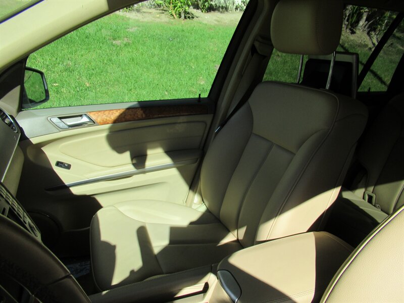 2011 Mercedes-Benz GL 450 4MATIC   - Photo 19 - Sherman Oaks, CA 91423