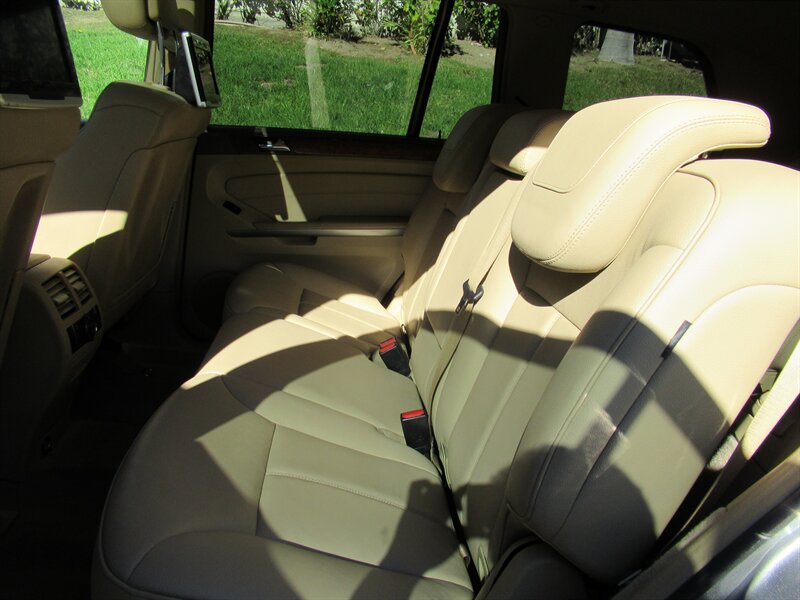 2011 Mercedes-Benz GL 450 4MATIC   - Photo 28 - Sherman Oaks, CA 91423