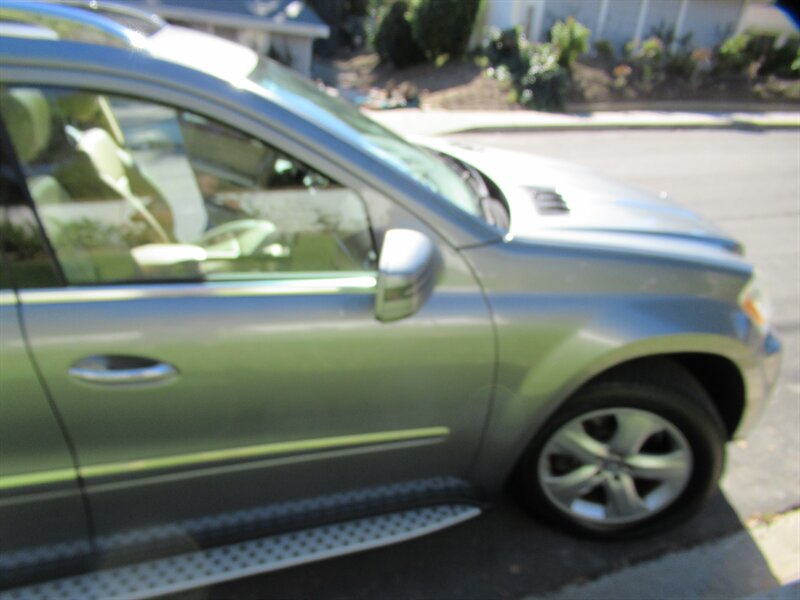 2011 Mercedes-Benz GL 450 4MATIC   - Photo 39 - Sherman Oaks, CA 91423