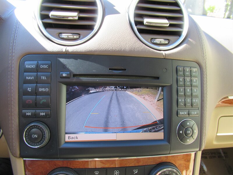 2011 Mercedes-Benz GL 450 4MATIC   - Photo 24 - Sherman Oaks, CA 91423