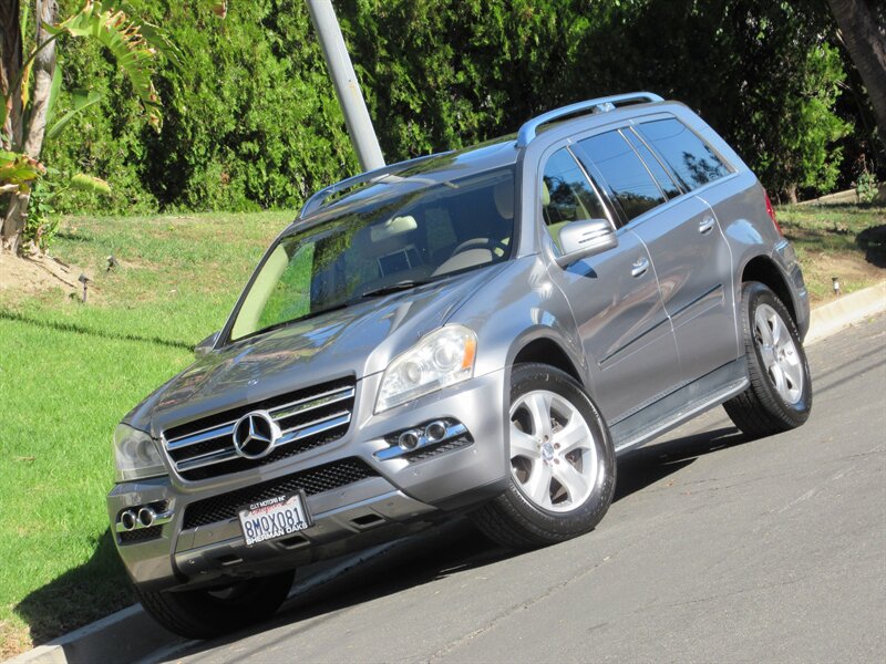 2011 Mercedes-Benz GL 450 4MATIC   - Photo 1 - Sherman Oaks, CA 91423
