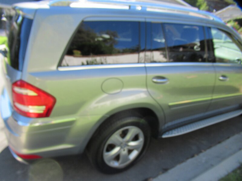 2011 Mercedes-Benz GL 450 4MATIC   - Photo 40 - Sherman Oaks, CA 91423