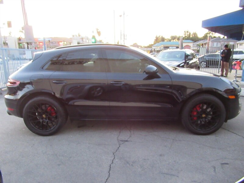 2018 Porsche Macan GTS   - Photo 4 - Sherman Oaks, CA 91423