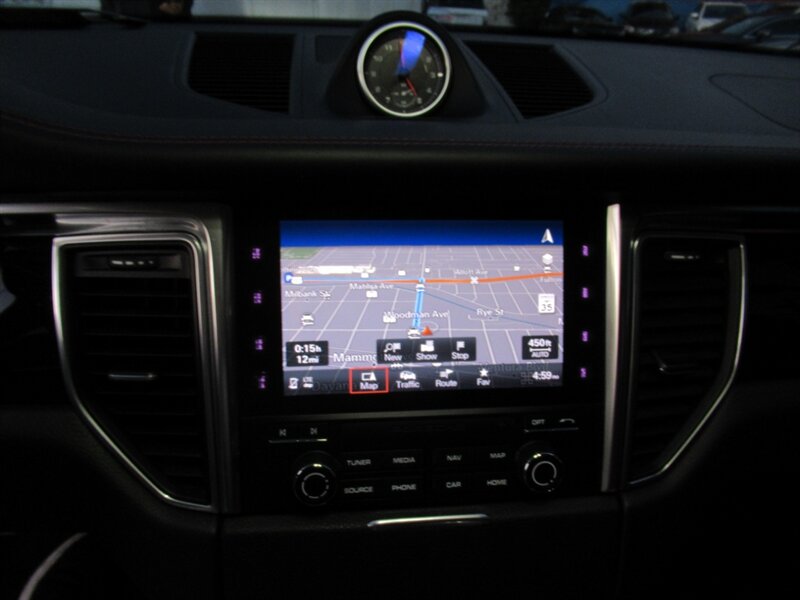 2018 Porsche Macan GTS   - Photo 29 - Sherman Oaks, CA 91423