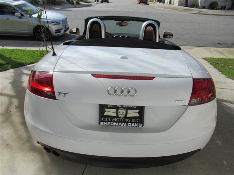 2010 Audi TT 2.0T quattro Premium   - Photo 6 - Sherman Oaks, CA 91423