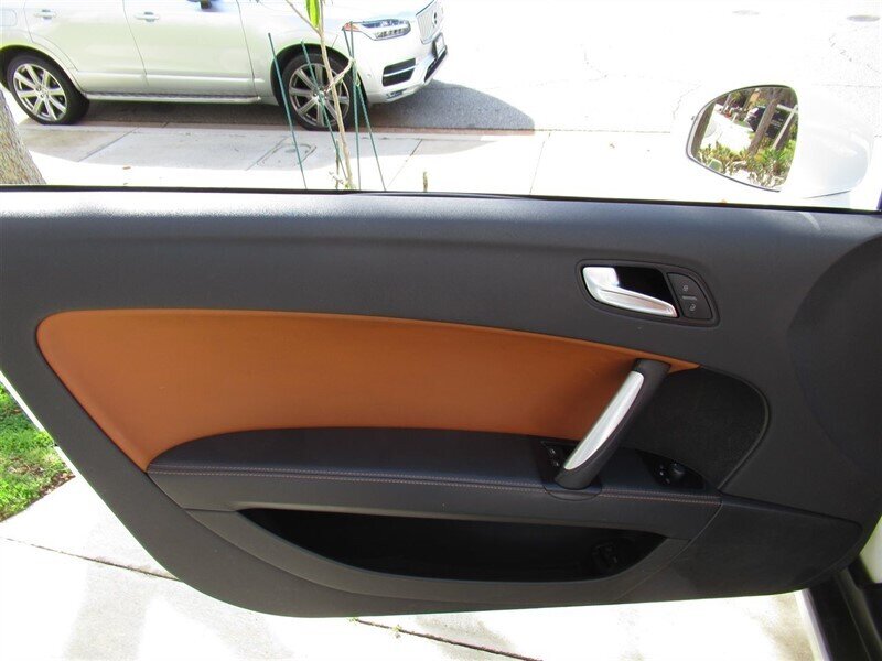 2010 Audi TT 2.0T quattro Premium   - Photo 13 - Sherman Oaks, CA 91423