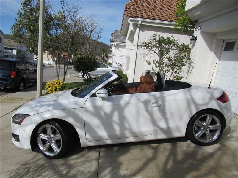 2010 Audi TT 2.0T quattro Premium   - Photo 4 - Sherman Oaks, CA 91423