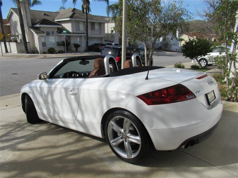 2010 Audi TT 2.0T quattro Premium   - Photo 5 - Sherman Oaks, CA 91423