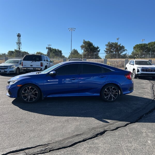 2020 Honda Civic Sport   - Photo 5 - Sherman Oaks, CA 91423