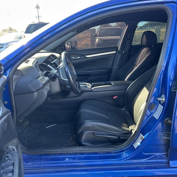 2020 Honda Civic Sport   - Photo 11 - Sherman Oaks, CA 91423