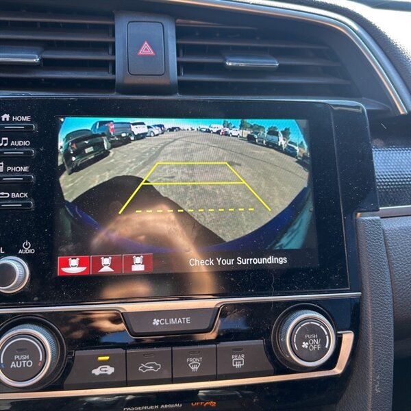 2020 Honda Civic Sport   - Photo 18 - Sherman Oaks, CA 91423