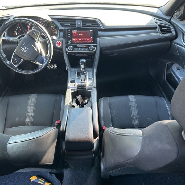 2020 Honda Civic Sport   - Photo 19 - Sherman Oaks, CA 91423