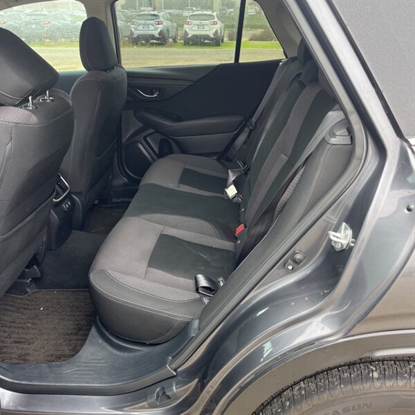2022 Subaru Outback Premium   - Photo 18 - Sherman Oaks, CA 91423