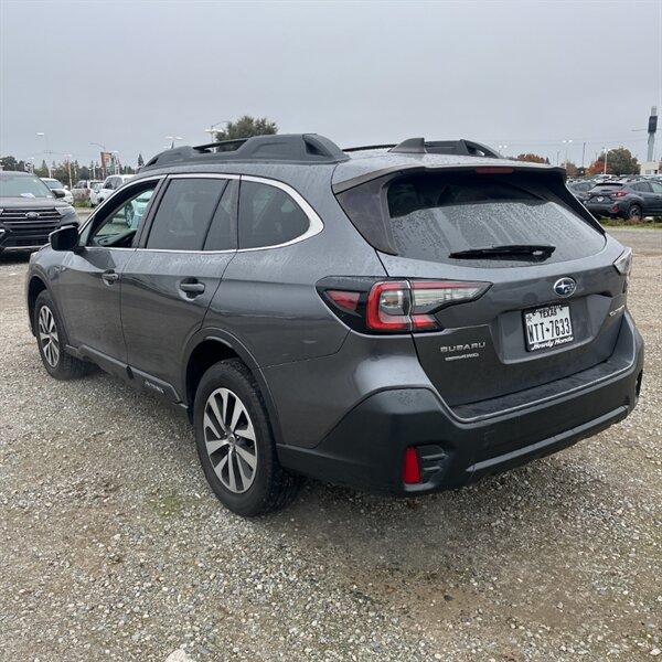 2022 Subaru Outback Premium   - Photo 4 - Sherman Oaks, CA 91423