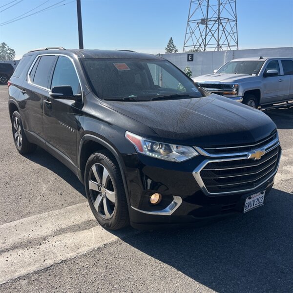 2020 Chevrolet Traverse LT Leather   - Photo 8 - Sherman Oaks, CA 91423