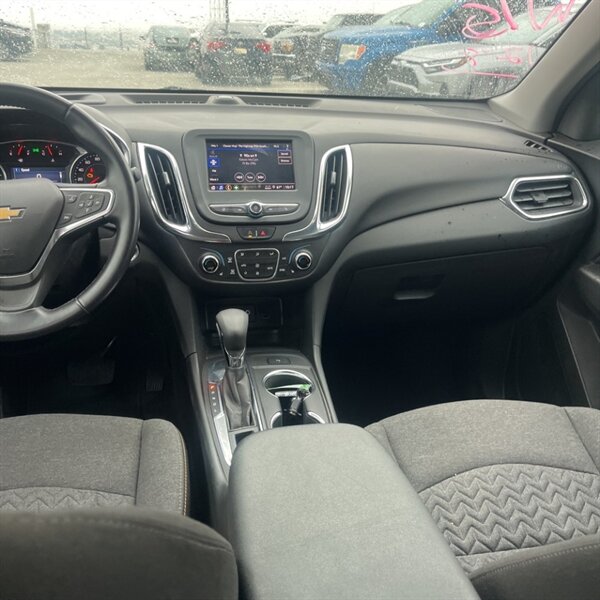 2022 Chevrolet Equinox LT   - Photo 18 - Sherman Oaks, CA 91423