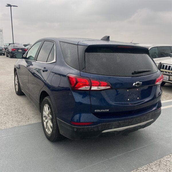 2022 Chevrolet Equinox LT   - Photo 5 - Sherman Oaks, CA 91423