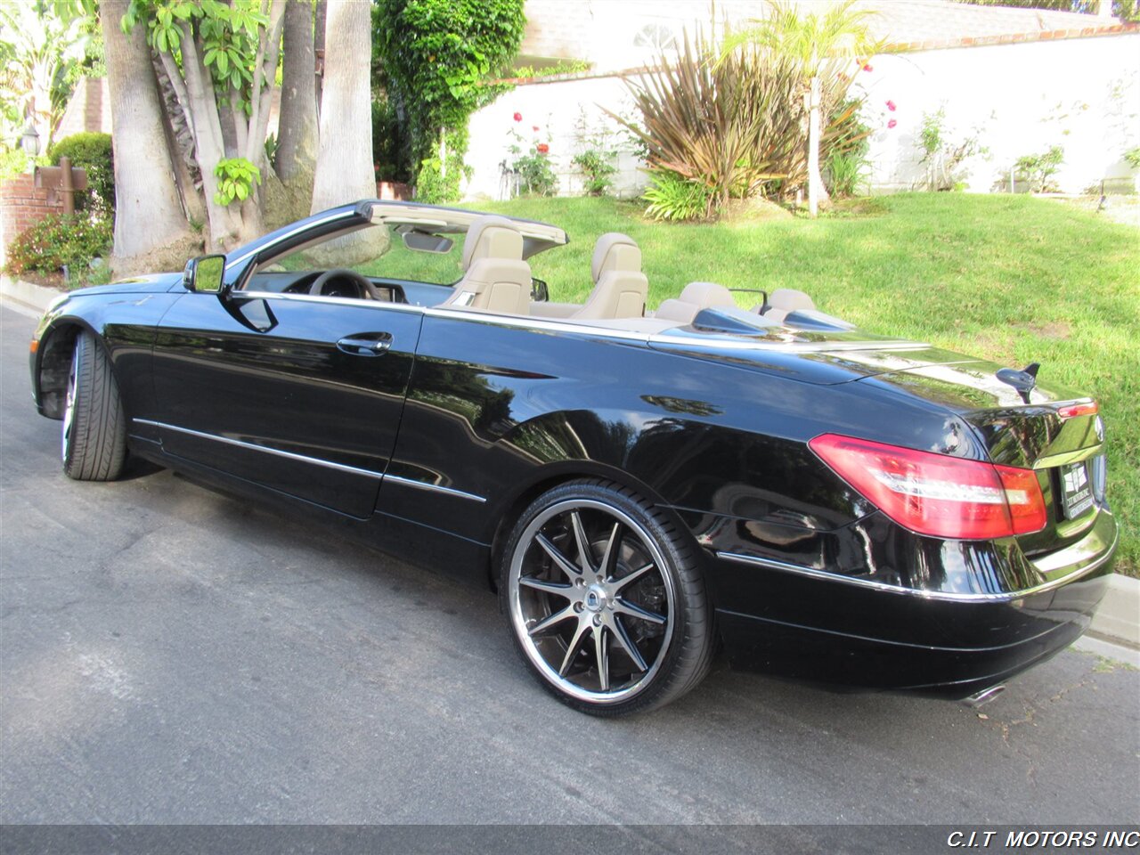 2011 Mercedes-Benz E 350   - Photo 60 - Sherman Oaks, CA 91423