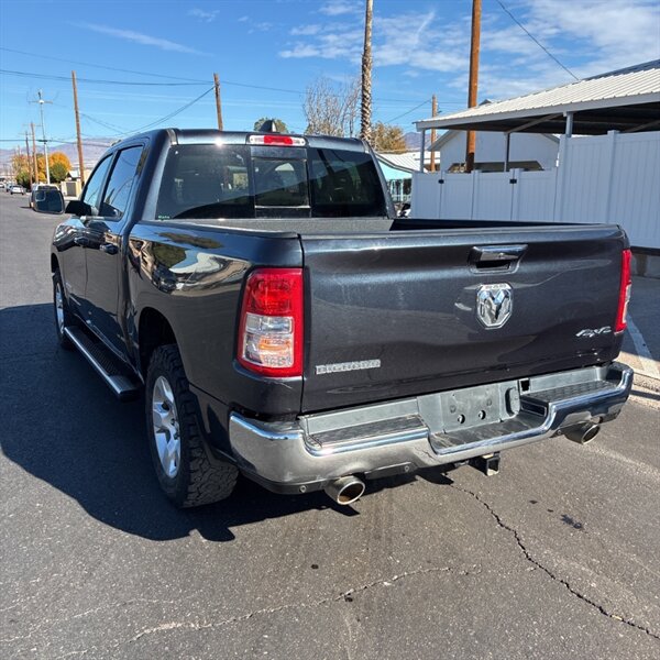 2019 RAM 1500 Big Horn   - Photo 10 - Sherman Oaks, CA 91423