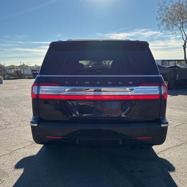 2019 Lincoln Navigator Reserve   - Photo 7 - Sherman Oaks, CA 91423